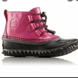 Sorel Out N About Hot Pink Black Duck Boot